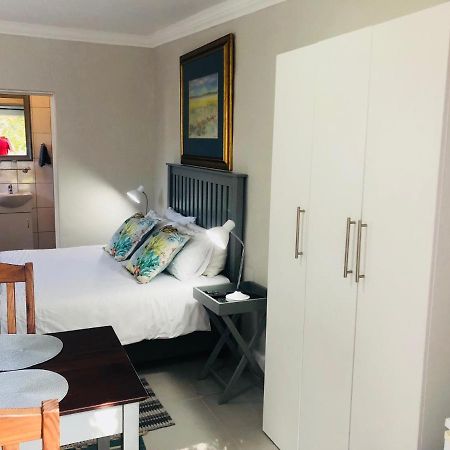 Baylight Accomodation Room 2 莫塞尔湾 外观 照片
