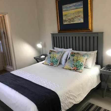 Baylight Accomodation Room 2 莫塞尔湾 外观 照片